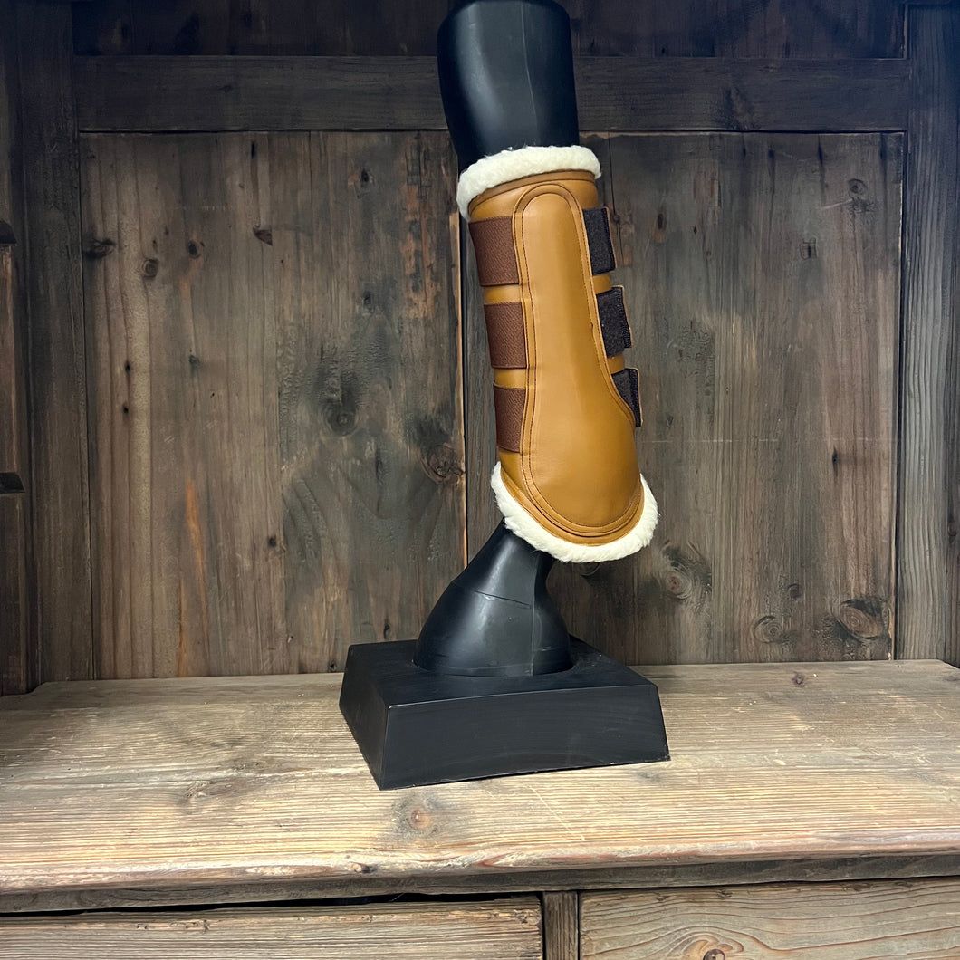 CINNAMON BRUSHING BOOTS